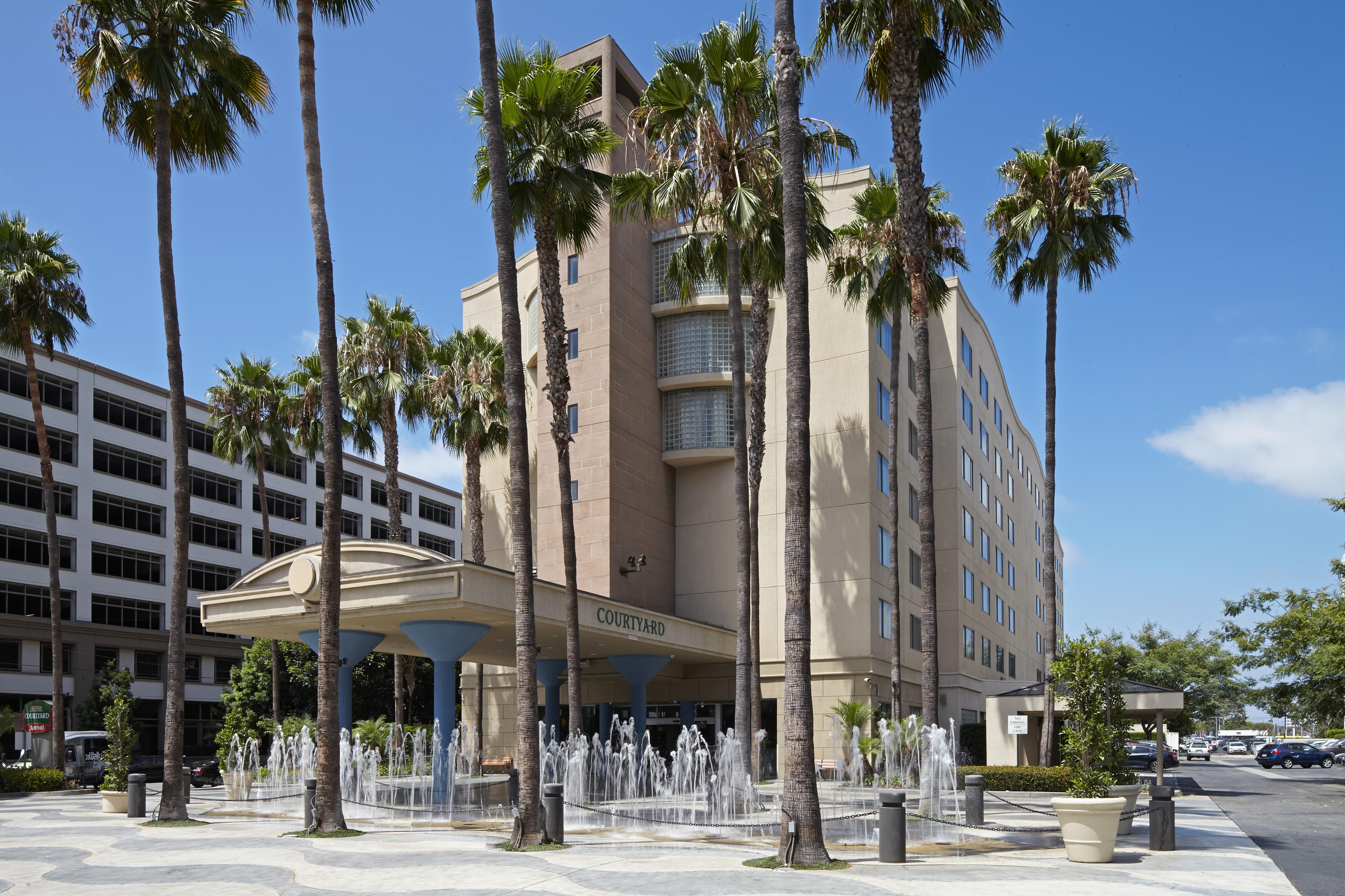 Courtyard By Marriott Los Angeles Lax / Century Boulevard Hotel Exterior photo