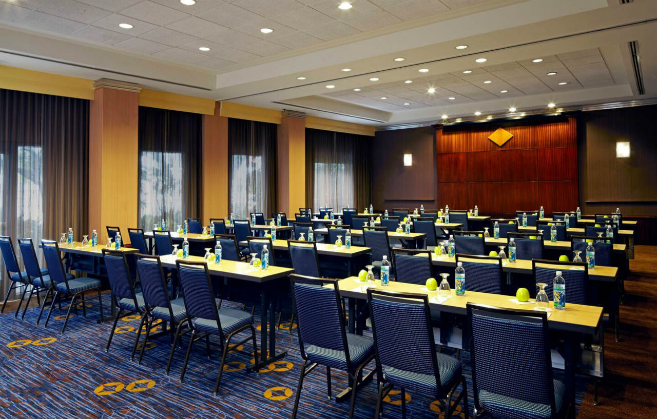 Courtyard By Marriott Los Angeles Lax / Century Boulevard Hotel Exterior photo